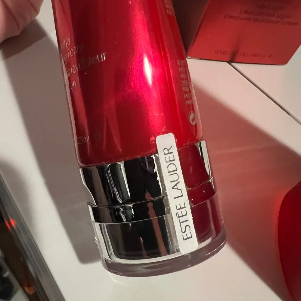 Estée Lauder Nutritious Melting Soft Creme/Mask in Red - Picture 2 of 5